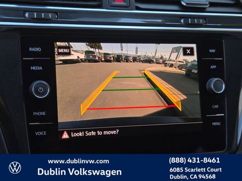 Used 2018 Volkswagen Tiguan SEL image 14