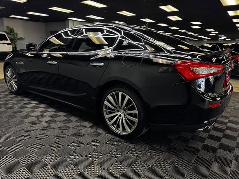 Used 2016 Maserati Ghibli S image 8