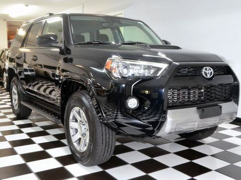 Used 2016 Toyota 4Runner Trail AWD/4WD image 3