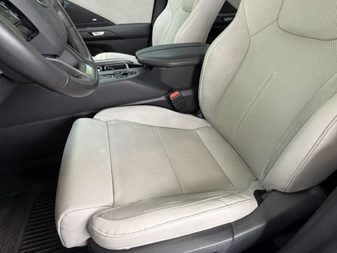 Certified 2025 Lexus TX 350 AWD w/ Technology Package image 16