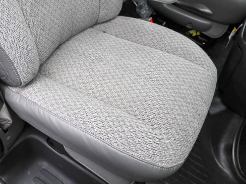 New 2025 Chevrolet Express 3500 Work Van w/ Power Convenience Package image 37