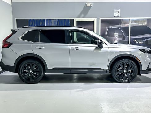 Used 2023 Honda CR-V Sport Touring image 7