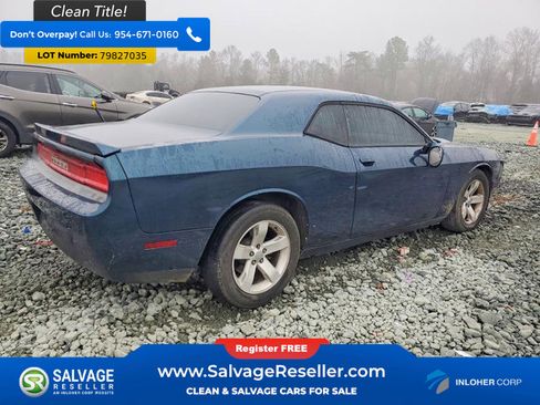 Used 2013 Dodge Challenger SXT image 4