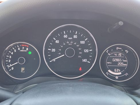 Used 2020 Honda HR-V LX image 16