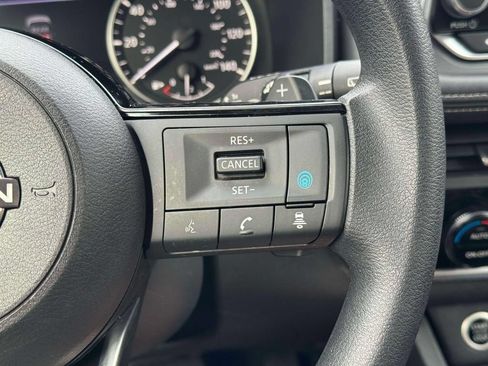 Used 2023 Nissan Rogue SV AWD/4WD image 23