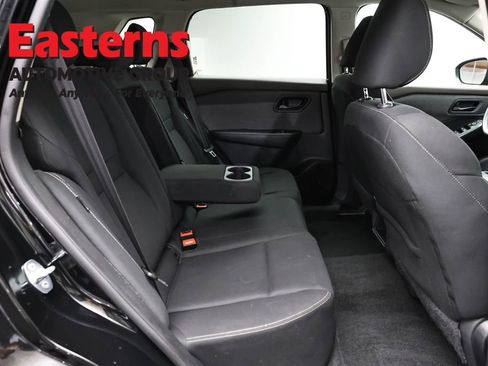 Used 2023 Nissan Rogue S AWD/4WD image 24