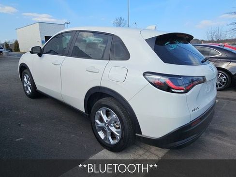 Certified 2025 Honda HR-V LX image 4