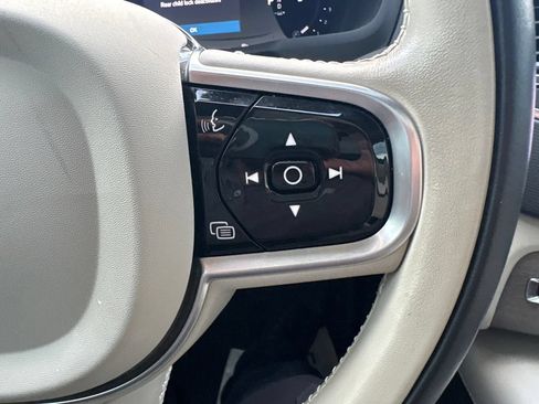 Certified 2023 Volvo XC90 B6 Core w/ Protection Package Premier AWD/4WD image 23