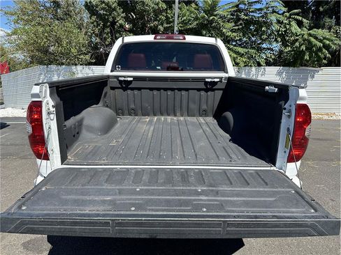 Used 2020 Toyota Tundra SR5 w/ SR5 Upgrade Package AWD/4WD image 28