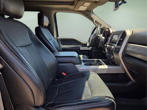 Used 2021 Ford F250 Lariat w/ Lariat Ultimate Package AWD/4WD image 13