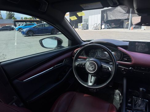 Used 2024 MAZDA MAZDA3 Hatchback w/Premium Plus Pkg AWD/4WD image 19