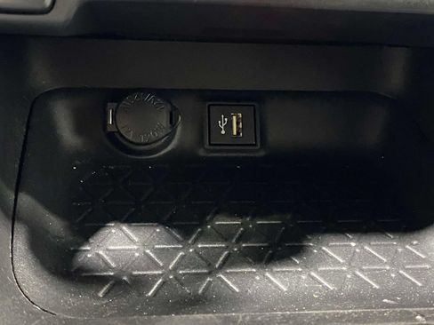 Used 2023 Toyota RAV4 XLE FWD image 30