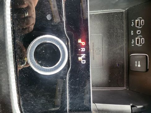 Used 2025 Jeep Grand Cherokee Altitude image 8