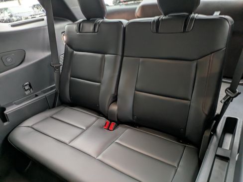 Certified 2026 Ford Explorer ST-Line w/ ST-Line Street Pack RWD image 15
