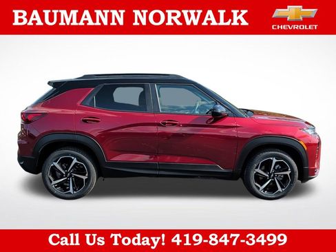 Used 2022 Chevrolet TrailBlazer RS w/ Sun and Liftgate Package AWD/4WD image 8