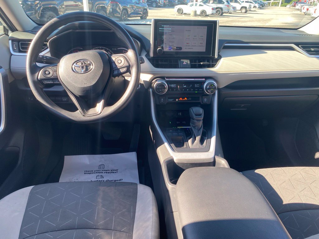 Used 2025 Toyota RAV4 XLE w/ Convenience Package FWD image 8
