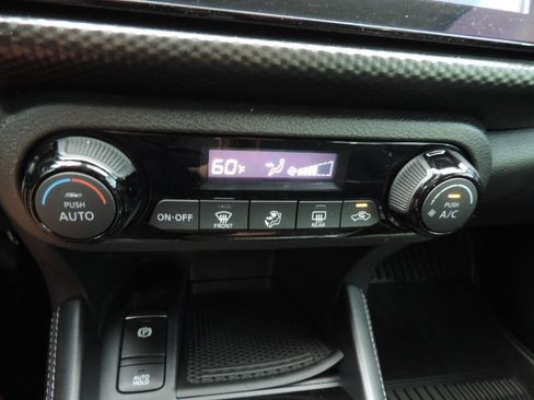 Used 2022 Nissan Kicks SV FWD image 23