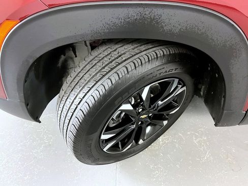 Certified 2023 Chevrolet TrailBlazer LT w/ Convenience Package FWD image 23