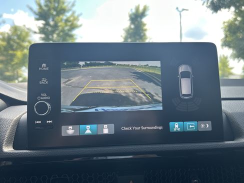 Used 2025 Honda CR-V EX-L image 14