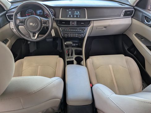 Used 2018 Kia Optima LX w/ 17" Alloy Wheels Package FWD image 22
