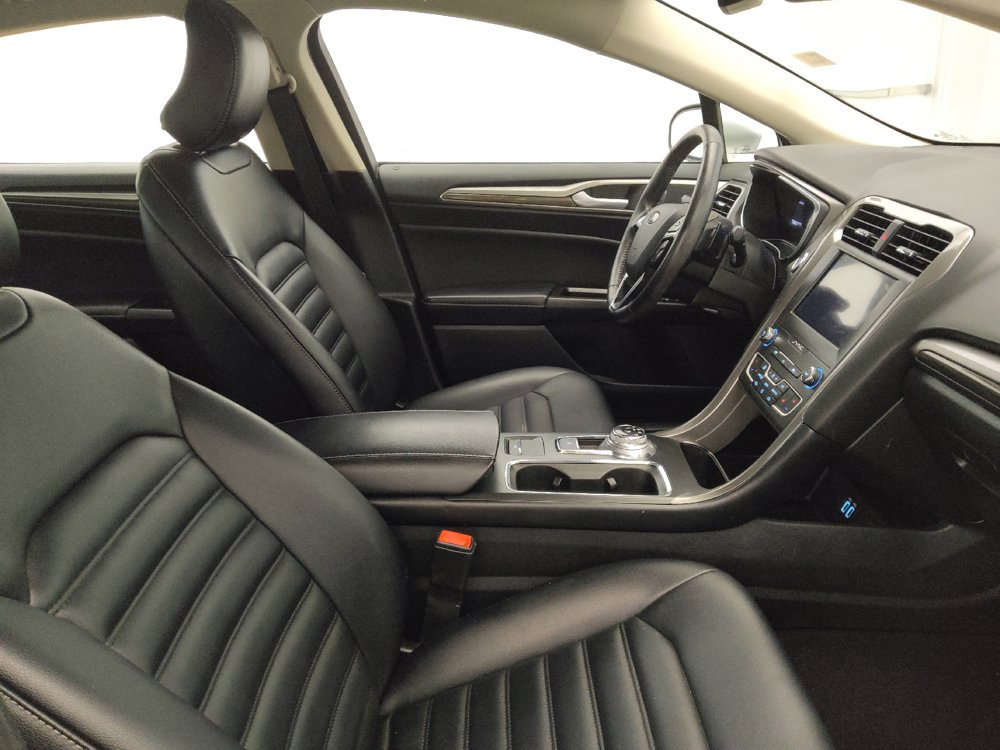 Used 2019 Ford Fusion SEL FWD image 21