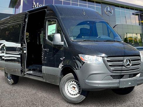 New 2024 Mercedes-Benz Sprinter 3500 image 1