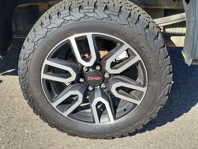 Used 2019 GMC Sierra 1500 AT4 w/ AT4 Premium Package AWD/4WD image 7