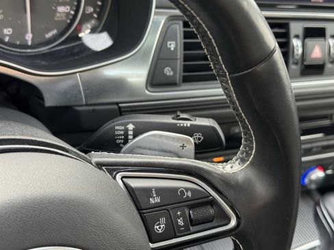 Used 2016 Audi S6 Prestige w/ Prestige Package image 32