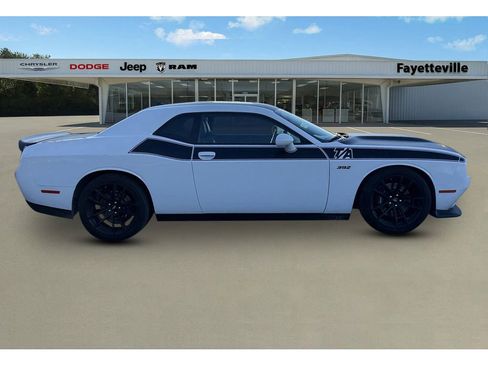 Used 2023 Dodge Challenger R/T Scat Pack w/ T/A Package image 2