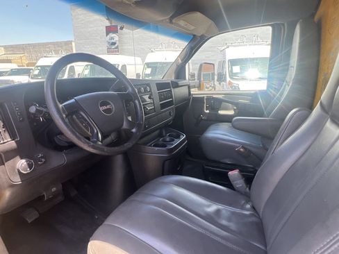 Used 2012 GMC Savana 3500 RWD image 7