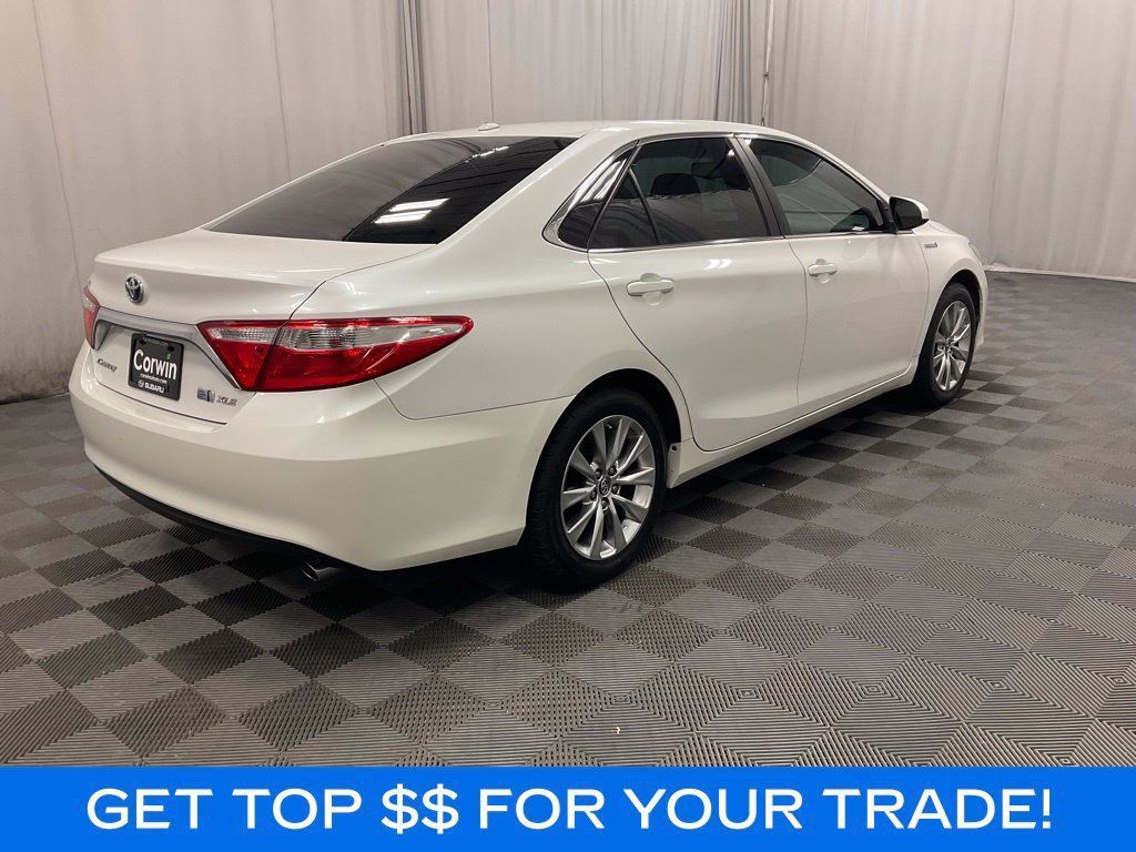 Used 2016 Toyota Camry XLE FWD image 3