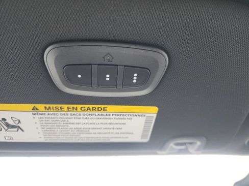 New 2026 Chrysler Pacifica Select w/ S Appearance Package image 9