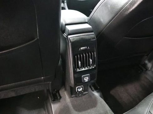 Used 2023 Jeep Compass Latitude w/ Sun and Sound Group AWD/4WD image 33