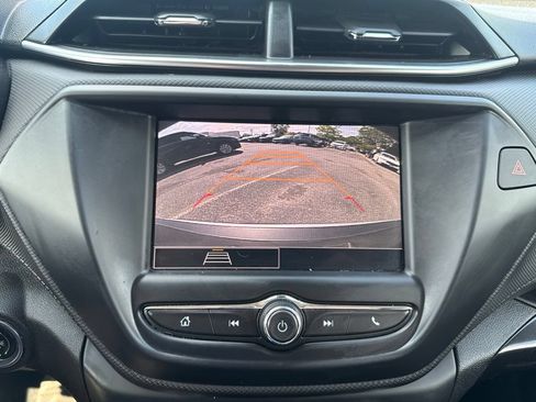 Used 2022 Chevrolet TrailBlazer LT AWD/4WD image 33