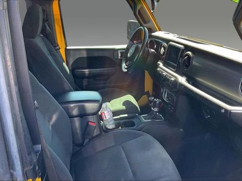 Used 2018 Jeep Wrangler Sport image 5