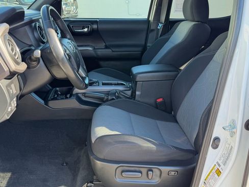 Certified 2022 Toyota Tacoma TRD Sport image 15