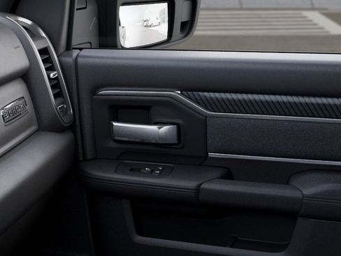 New 2026 RAM 2500 Big Horn AWD/4WD image 25
