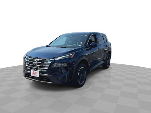 Used 2024 Nissan Rogue SV AWD/4WD image 4