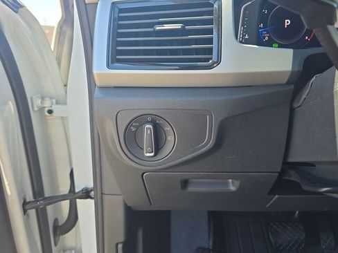 Used 2022 Volkswagen Atlas SE image 23