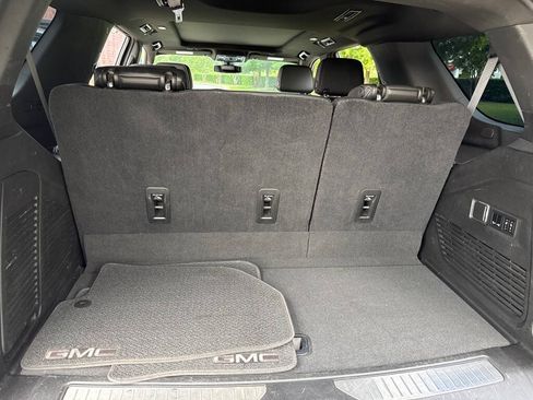 Used 2021 GMC Yukon Denali w/ LPO, Illumination Package AWD/4WD image 14