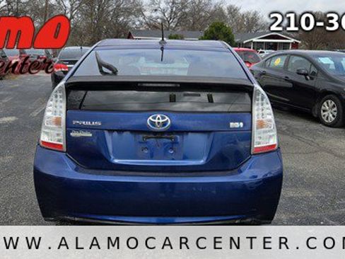 Used 2010 Toyota Prius Five image 4