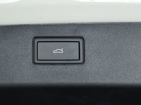 New 2026 Volkswagen Tiguan SE R-Line image 69