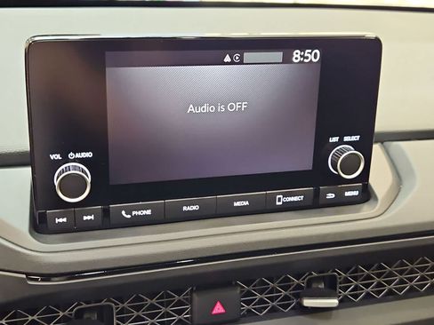 Certified 2025 Honda Accord SE image 5