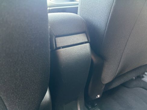 Used 2018 Jeep Renegade Sport w/ Power & Air Group image 28