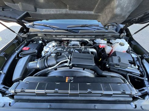 Used 2025 GMC Sierra 3500 Denali w/ Technology Package image 30