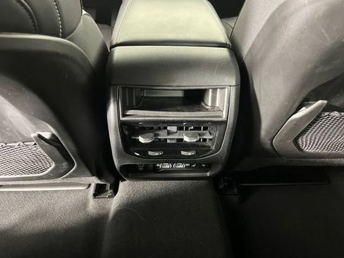 Used 2022 Jeep Grand Cherokee Limited AWD/4WD image 39