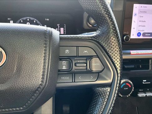 Certified 2026 Toyota Tacoma SR5 AWD/4WD image 15