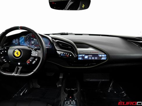 Used 2022 Ferrari SF90 Stradale AWD/4WD image 31