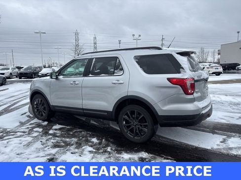 Used 2018 Ford Explorer XLT w/ Equipment Group 202A image 17