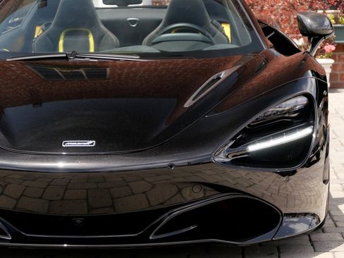 Used 2023 McLaren 720S Performance image 6